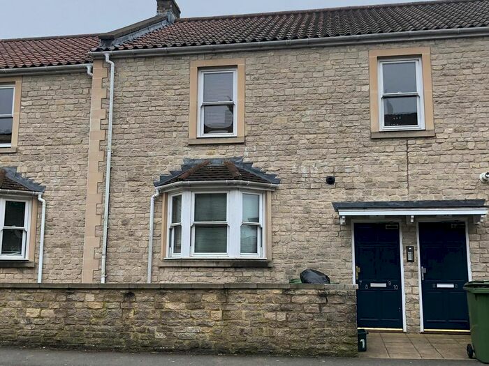 2 Bedroom Flat To Rent In Whitewell Road, Frome BA11