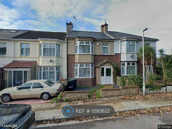 3 Bedroom Terraced House To Rent In Coulton Avenue, Northfleet, Gravesend, DA11