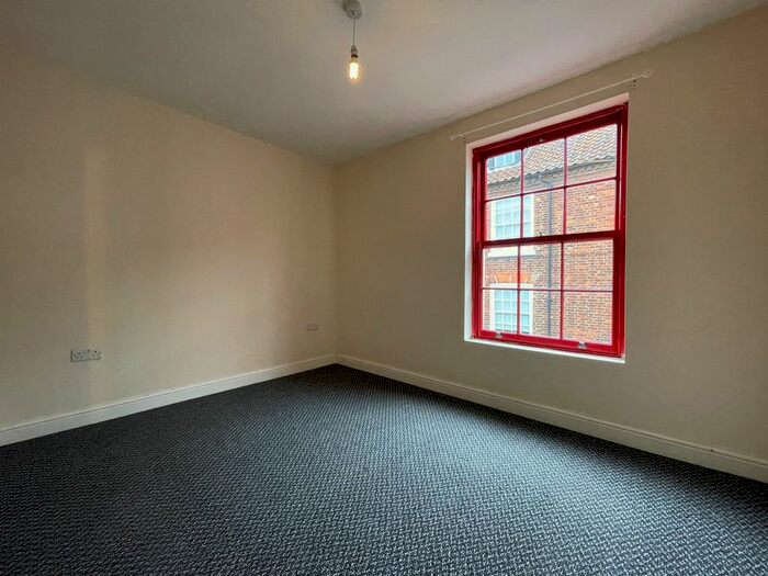 2 Bedroom Cottage To Rent In Chapel Lane, Barton Upon Humber, Pjr, Pj, Uk, DN18