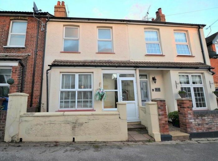 3 Bedroom Terraced House To Rent In Digby Road, Corringham, SS17