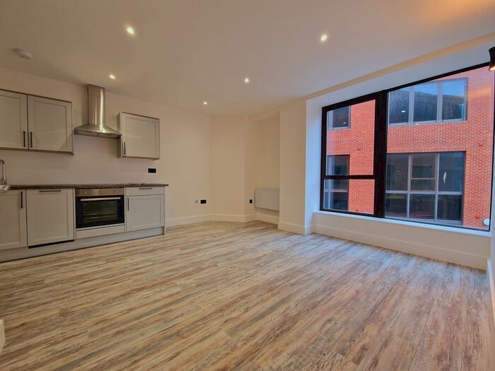 1 Bedroom Flat To Rent In Clarence Street, Swindon, SN1