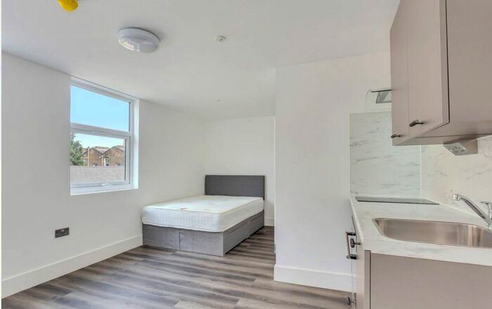 Studio To Rent In Sutherland Avenue, Maidavale, London, W9