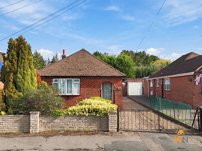 2 Bedroom Bungalow For Sale In St Mary's Avenue, Shenfield, CM15