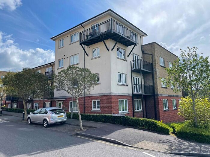 2 Bedroom Flat For Sale In Ercolani Avenue, High Wycombe, HP13