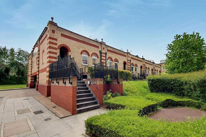 2 Bedroom Terraced House To Rent In Oriel Drive, Barnes, London, SW13