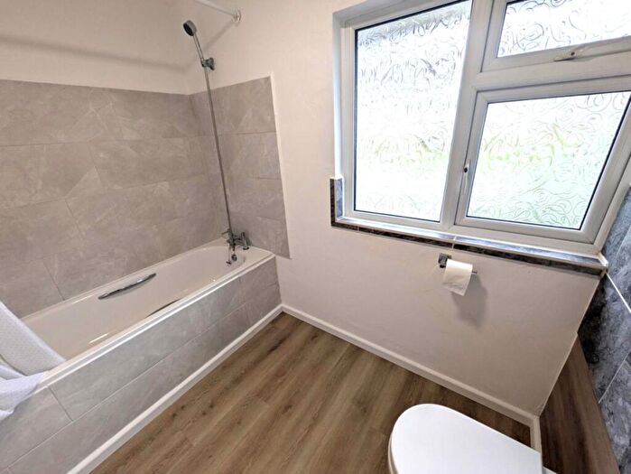 3 Bedroom Terraced House To Rent In Buckhurst Close, Redhill, RH1