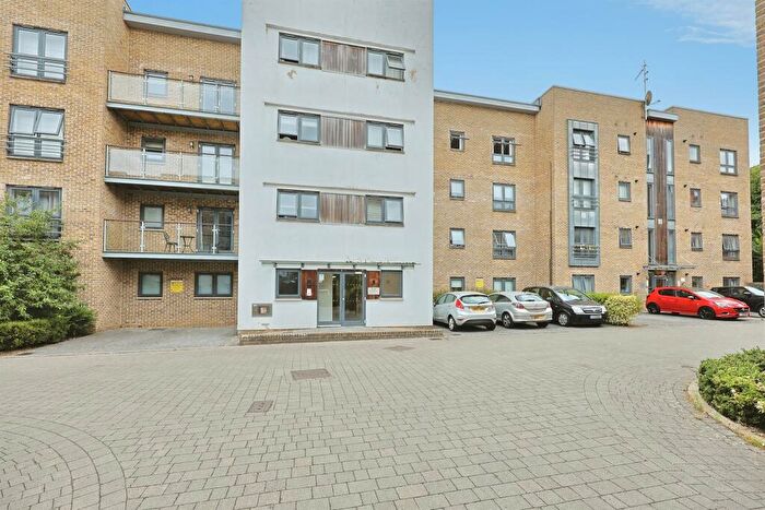 2 Bedroom Flat For Sale In Bertram Way, Norwich, NR1