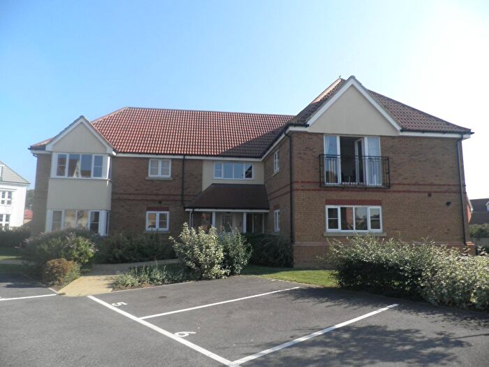 2 Bedroom Flat To Rent In Hedgers Way, Kingsnorth, Ashford, TN23