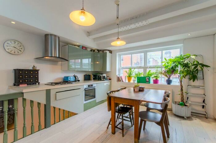 3 Bedroom House To Rent In Banner Street, Old Street, London, EC1Y