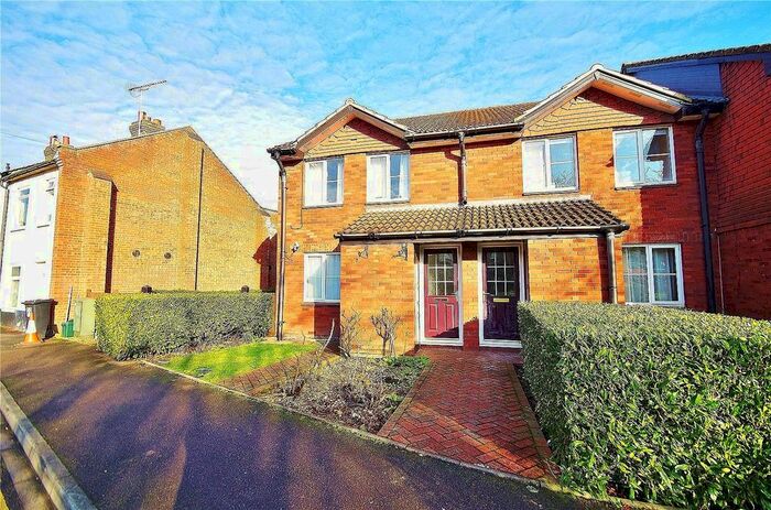 1 Bedroom Maisonette To Rent In Ebury Road, Watford, Hertfordshire, WD17