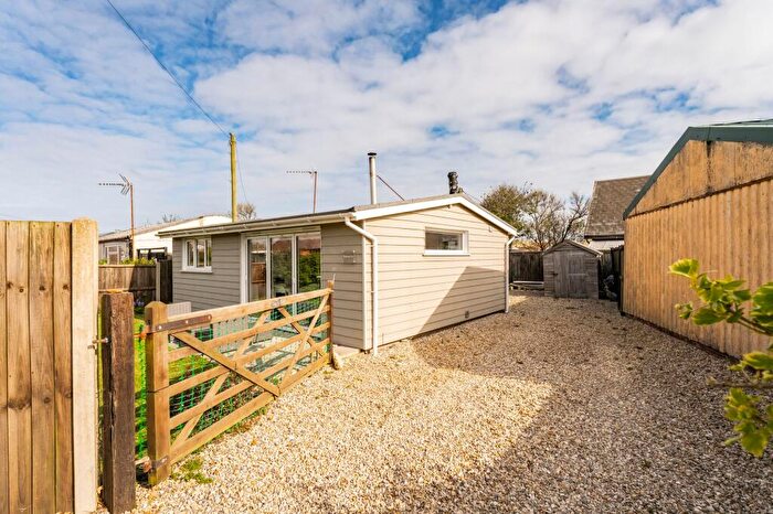 2 Bedroom Detached Bungalow For Sale In Bush Estate, Eccles-On-Sea, NR12
