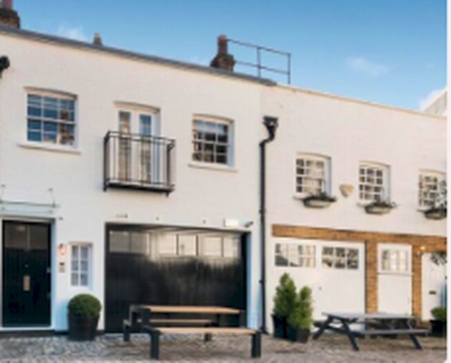 4 Bedroom Flat To Rent In Bathurst Mews, London, W2