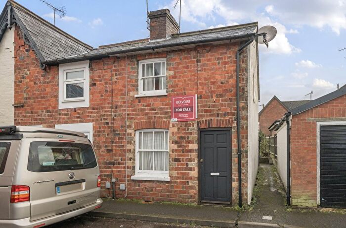 2 Bedroom End Terrace House For Sale In Old Acre Road, Alton, GU34