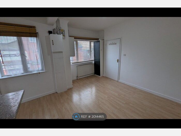 1 Bedroom Flat To Rent In Shirley Road, Southampton, SO15