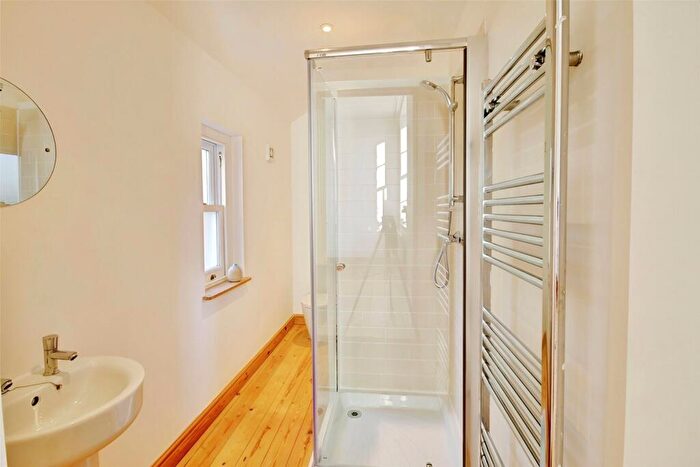2 Bedroom End Of Terrace House For Sale In Albert Street, Durham City, DH1