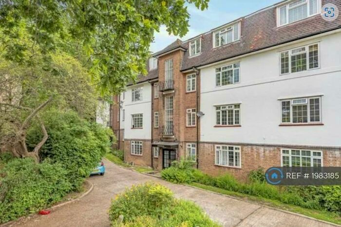 2 Bedroom Flat To Rent In Perry Vale, London, SE23