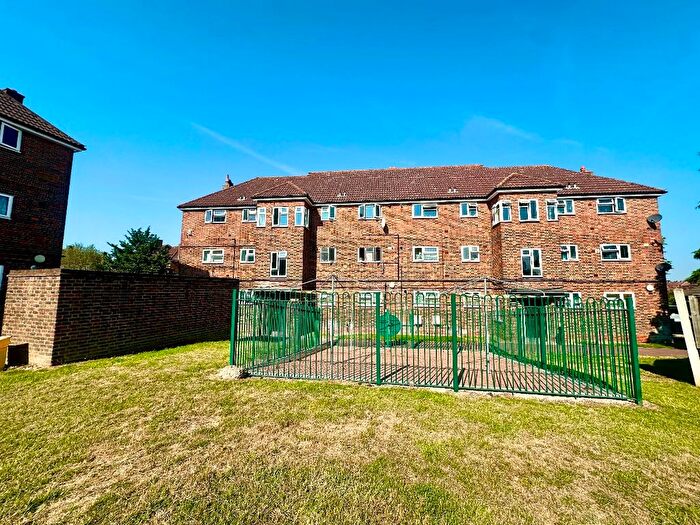 1 Bedroom Flat For Sale In Ulverston House, Harold Hill, RM3
