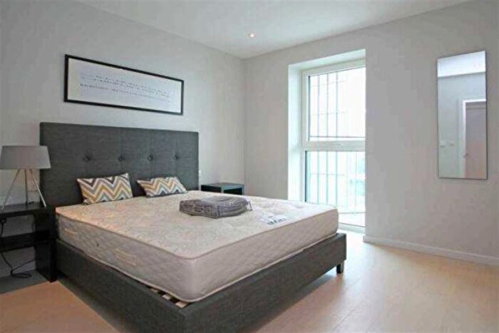 1 Bedroom Flat For Sale In Cassia Point, Glasshouse Gardens, Stratford, London, E20