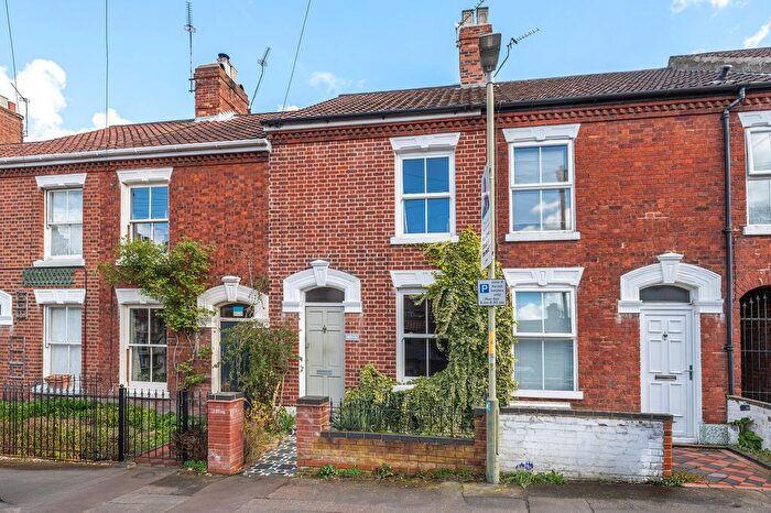 3 Bedroom Terraced House For Sale In Warwick Street, Norwich, NR2