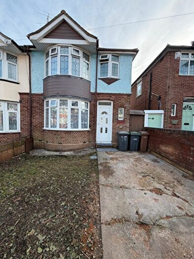 3 Bedroom Semi Detached House To Rent In Meyrick Avenue, Luton, LU1