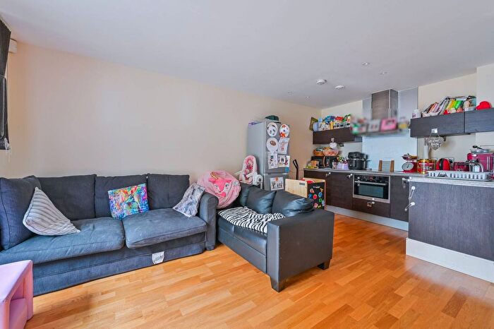 1 Bedroom Flat To Rent In Southstand Apartments, Highbury, London, N5