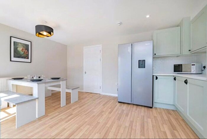 6 Bedroom House To Rent In Aspen Grove, Aldershot, Hampshire, GU12