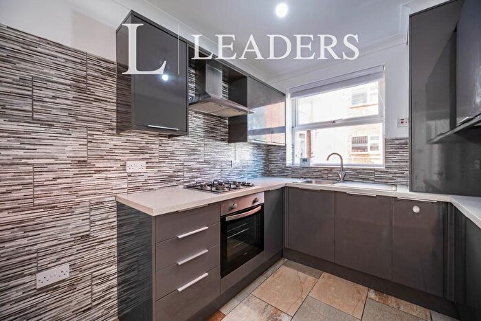 2 Bedroom Flat To Rent In Outram Road, Southsea, PO5