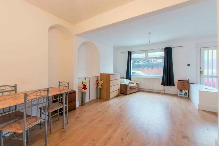 4 Bedroom Terraced House To Rent In Abbey Road, London, E15