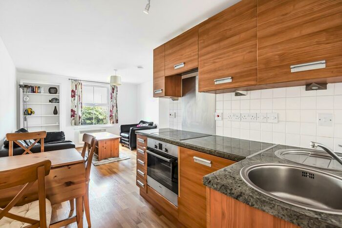 1 Bedroom Apartment To Rent In Windmill Road, Headington, OX3