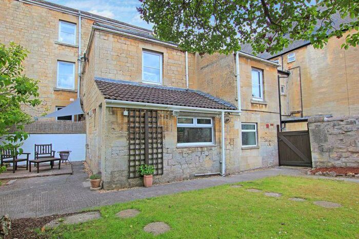 1 Bedroom Flat To Rent In Trowbridge Road, Bradford On Avon, BA15