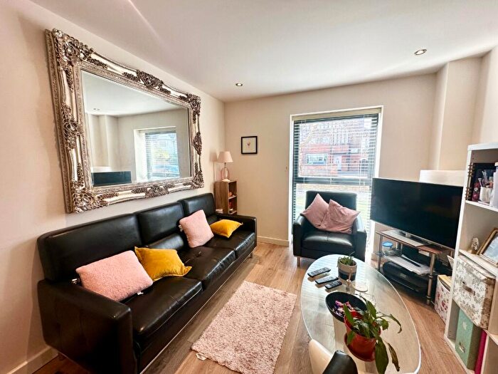 2 Bedroom Apartment To Rent In Christonian Court, - Bridgford Road, West Bridgford, Nottingham, NG2