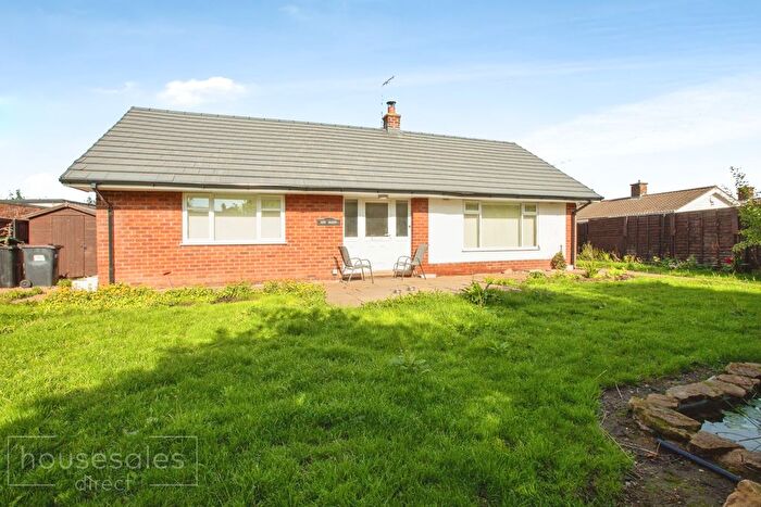 2 Bedroom Detached Bungalow For Sale In Back Lane, Huthwaite, NG17