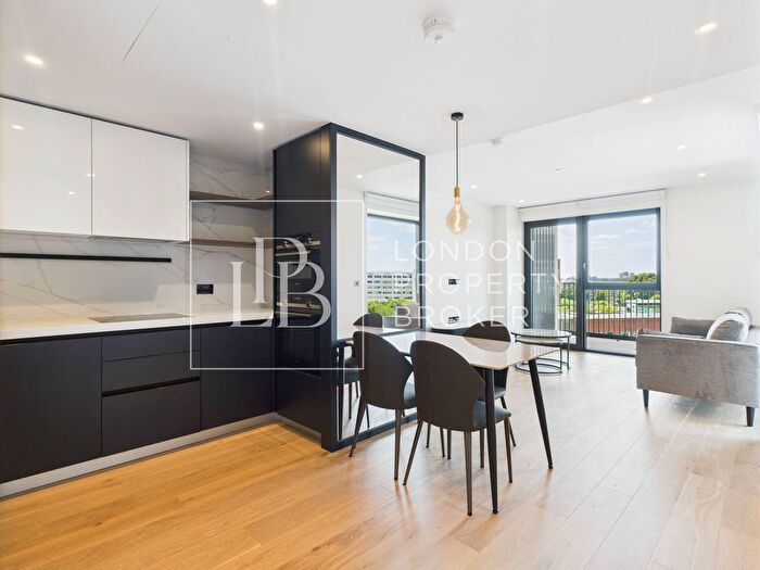 1 Bedroom Flat To Rent In Fountain Park Way, London, W12