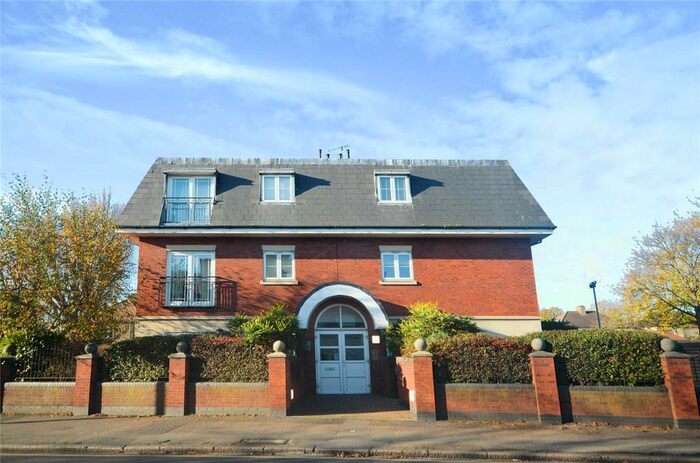 2 Bedroom Flat To Rent In Eleanor Court, Billet Lane, Hornchurch, RM11