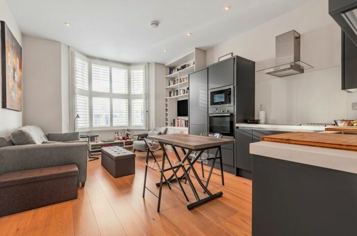 1 Bedroom Flat To Rent In Dawes Road, London, SW6