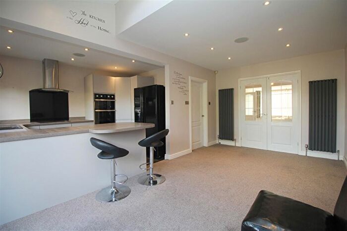 4 Bedroom Semi Detached House To Rent In Brookside Road, Loughborough, LE11