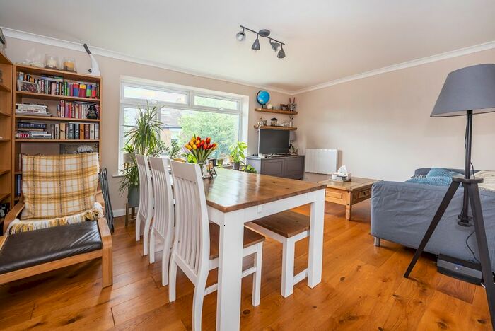 2 Bedroom Flat To Rent In Graham Road, London, SW19