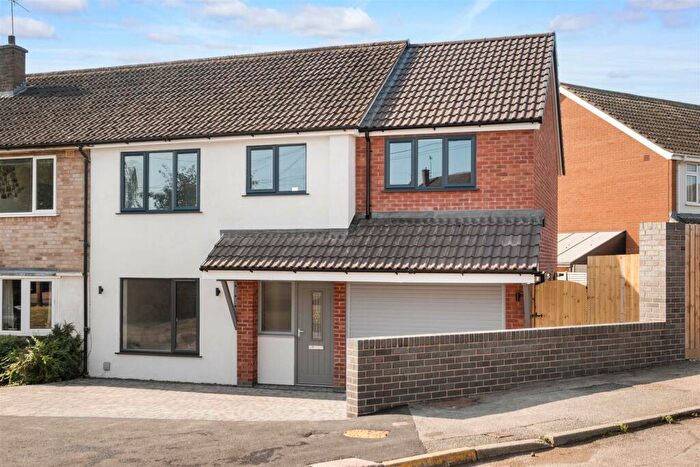 4 Bedroom Semi-Detached House For Sale In Shelbourne Road, Stratford-Upon-Avon, CV37