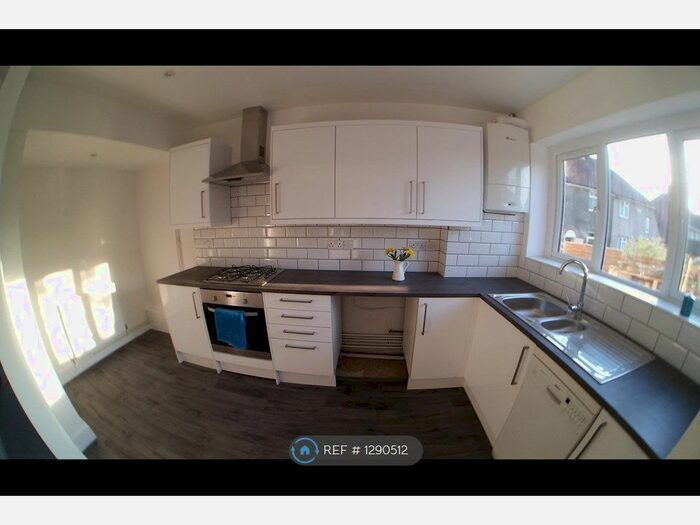 1 Bedroom Flat To Rent In Kingshill Road, Bristol BS4