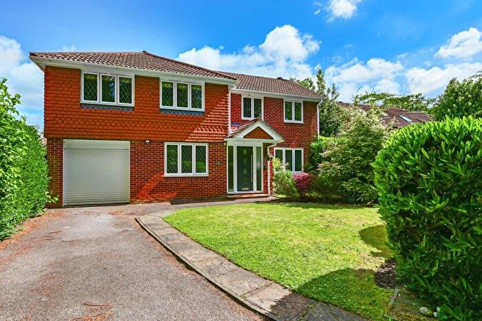 4 Bedroom Detached House To Rent In Marshall Close, Frimley, Camberley, GU16