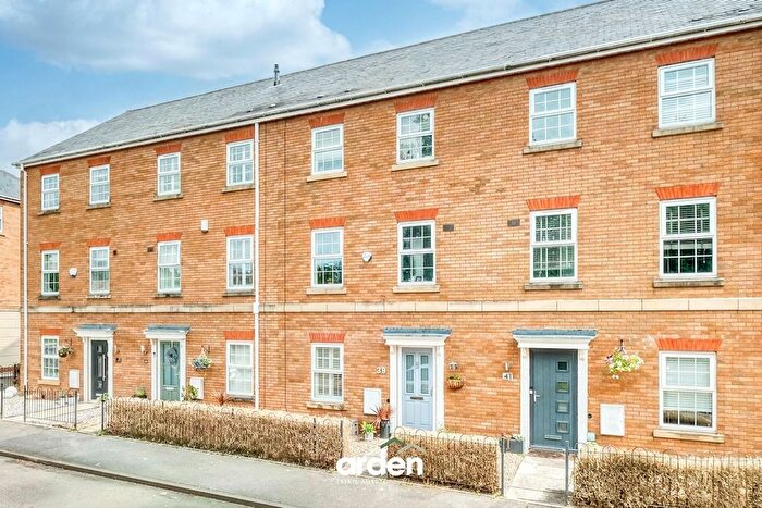 4 Bedroom Terraced House For Sale In Boundary Lane, Shirley, B90