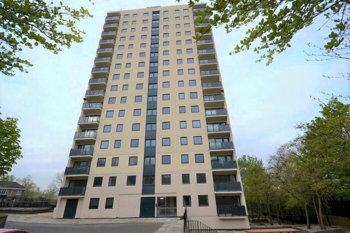 3 Bedroom Flat To Rent In Candia Towers, Jason Street, Everton, L5