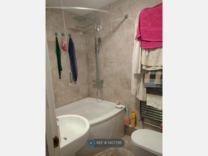 2 Bedroom Terraced House To Rent In Tylecroft Road, London, SW16