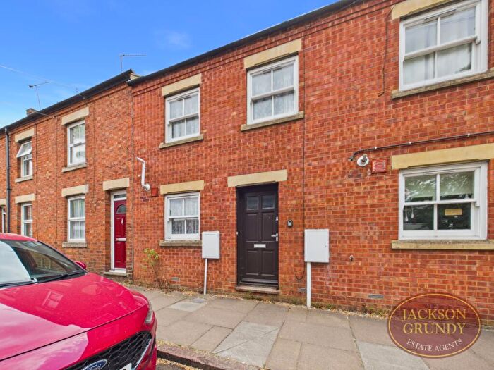 2 Bedroom Terraced House For Sale In St. James Street, Daventry, NN11