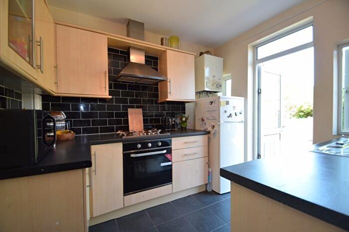 2 Bedroom Maisonette To Rent In Audley Court, Pinner, HA5