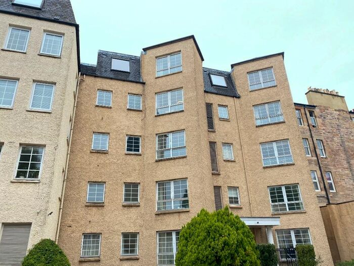1 Bedroom Flat To Rent In Caledonian Crescent, Dalry, Edinburgh, EH11