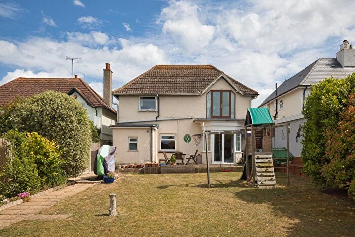 4 Bedroom Detached House For Sale In Percy Avenue, Broadstairs, Kent, CT10