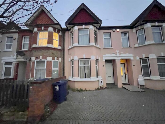 3 Bedroom Terraced House To Rent In Kingston Road, Southall, Middlesex UB2