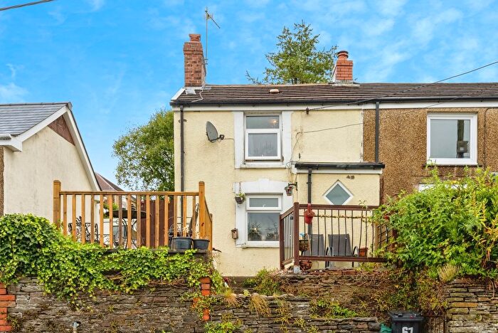 2 Bedroom End Of Terrace House For Sale In Alltwen Hill, Pontardawe, Swansea, Neath Port Talbot, SA8