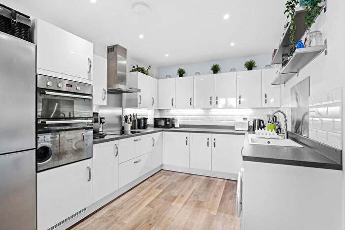 5 Bedroom Detached House For Sale In Gosney Fields, Pinvin, Pershore, Worcestershire, WR10